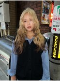 ミルキーブロンド×スモーキーブラウンのグラデーションカラー
