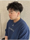 メンズパーマリバースショートベリーショートツイストパーマ眉毛