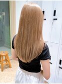 Say.ロングレイヤーホワイトグレージュミニウルフお団子ヘア青山