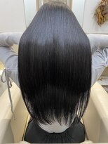 シュヴーブリヤン(cheveux brillants)&nbsp;艶をまとったストレートロング『清楚感漂う質感』