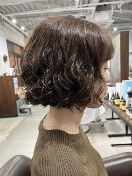 アオゾラヘアーカミノウラ(AOZORA HAIR kaminoura) ふんわりボブ 無造作パーマ ラフウェーブ スタイルング簡単