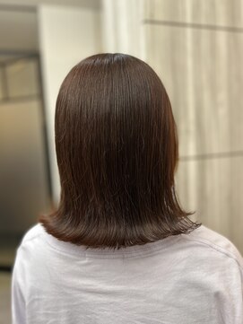 ノーム バイ アウラ(norm. by aura) オレンジベージュ イヤリングカラー 切りっぱなしボブ