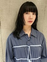 スク(SUKU)&nbsp;重めバング×オリーブ
