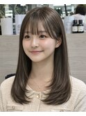 レイヤーカット　低めレイヤー　顔まわりレイヤー　オリーブ