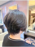 ショートボブ