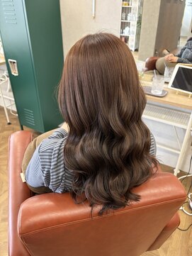 マルクヘアケア(MALQ HAIR CARE) 人生初カラーの艶感ブラウン