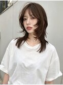 くるみちゃんヘアベリーショートマッシュウルフミディアム50代