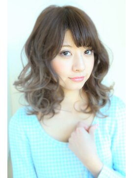 デザイナーズヘアー ラグジス(Designers hair LUXIS) ～【LUXIS】～おススメ！！質感重視のゆるふわひし形ミディ♪