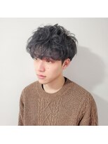 ゴスタッグ(gostag.)&nbsp;ツーブロックハードパーマスタイル