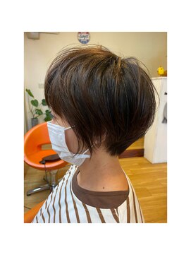 キキ 美容室(KIKI) 丸みショート☆