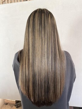 ポンパデュール(Pompadour) 髪質改善トリートメント＋ハイライト