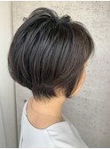 ショートボブ