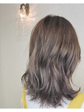 ヘアーアンドメイク ドレス(DRESS) ミルクティベージュ