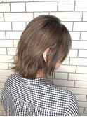 大人可愛い美髪20代30代40代アッシュブラウン外ハネレイヤーボブ