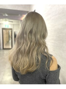 クラビス プラチノ(CLAVIS PRATINO) ダブルカラー/ホワイトミルクティーカラー