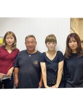 毛染め専門店 からの 生エクソソームサロン e-カラー スタッフ