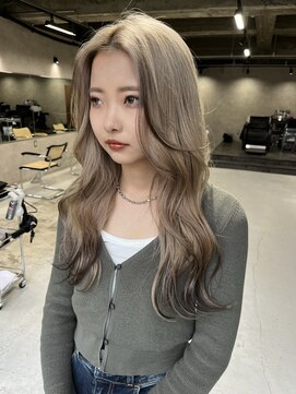 サロウィン 新潟万代店(SALOWIN) ★美髪くびれ愛され大人ガーリーハイトーンカラーふんわりカール