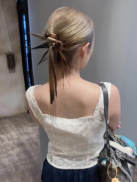 リリック(LYLICK) ベージュ×ファックスカラー