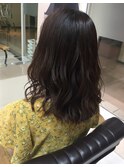 コテ巻き風パーマ×ナチュラルカラー