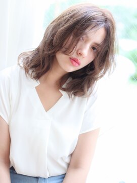 ヴィヴィ(VIVIE) 小顔まわりレイヤーココアベージュオリーブグレーハッシュカット