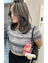 サロウィン 那覇店(SALOWIN)&nbsp;海外レイヤーカット×コントラストハイライトカラー