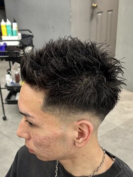 オーバルバイアピッシュ(OVARL by apish) メンズベリーショート/フェードカット/テーパーフェード