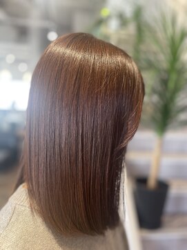 マル 日立(maru.) 挑戦しやすいレッドカラー