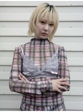 シェリ(che'rie)&nbsp;ハイライト/ハッシュカット/クラゲヘアー/黒髪カタログ/豊田