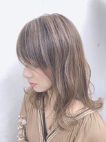 ミルクヘアー(MILK HAIR)&nbsp;ハイライト＊シナモンベージュ＊外ハネミディ＊【菊池 貢平】
