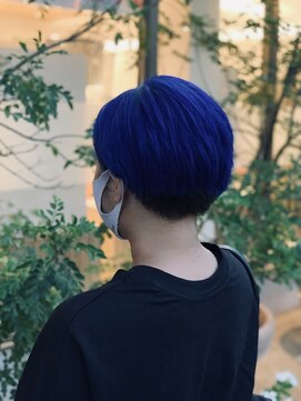 ルシア(LUCIA) ビビットブルーカラー