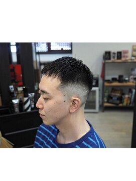 リヴ ヘアワークス(LiVE HAIR WORKS) clop style