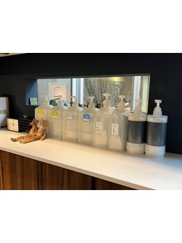 《完全予約制サロン》初めてでもくつろげる落ち着いた雰囲気の中で一人ひとりのお悩みに寄り添います。