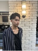 ツイストパーマ×テーパーフェード