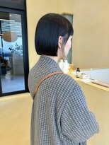 切りっぱなしボブ小顔カットグレージュミルクティ