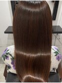 艶髪ストレートで理想のロングヘアへ