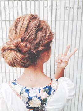 アンフィフォープルコ(AnFye for prco) シニョンとねじり上げセット♪