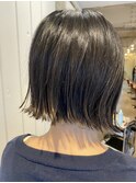 前髪インナーカラー切りっぱなしボブ