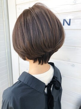 オーシャン(Ocean) ［OCEAN　Hair&Life]ひし形ショート☆ネイビーカラー☆