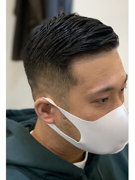 ザデイ カットアンドカルチャーショップ(THE DAY CUT&CULTURE SHOP) 王道刈り上げ サイドパート