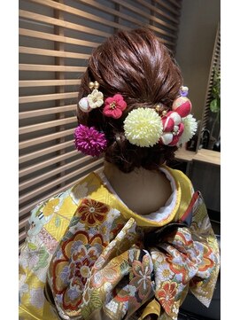 パインデゴールド(Pine de Gold) 成人式着付け