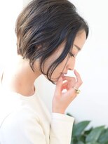 シャロン(SHARON)&nbsp;【SHARON原宿】大人可愛い20代30代前下がりひし形ショートボブ