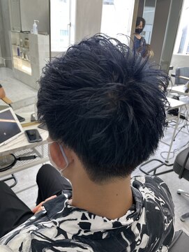 ジーナ 新宿(Zina) ネイビーブルーの短髪