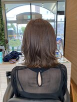 アローズソワン(HELLO'S SOIN) 肩で弾むカールが可愛いニュアンスボブ