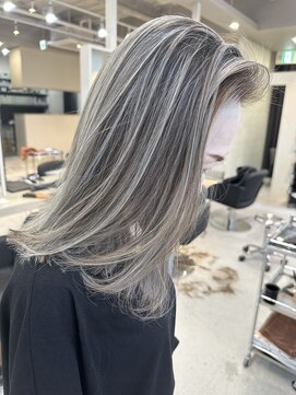 リア 近鉄八尾店(Lia) コントラストハイライト