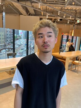 ケイト(KATE) スパイキーショート×ブリーチカラー