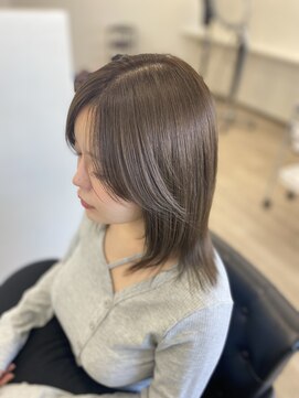 バンビ 大矢野店( Bambi) フィヨーレカラー『グレージュ』