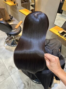 ジーナ 本八幡(Zina) サラサラスうる艶ストレートヘアー Zina本八幡