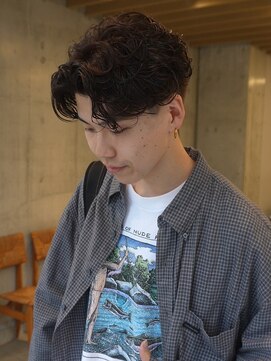 ケイトミラー(KATE Mirror) メンズセンターパート　メンズパーマ