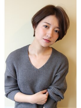 レウナ 外苑前(Reuna) 【30代40代50代】カットで決まる大人可愛いショートボブ
