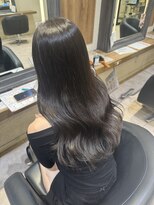 ケンジ 横須賀中央(KENJE)&nbsp;光に透けるやわらか透明感カラー